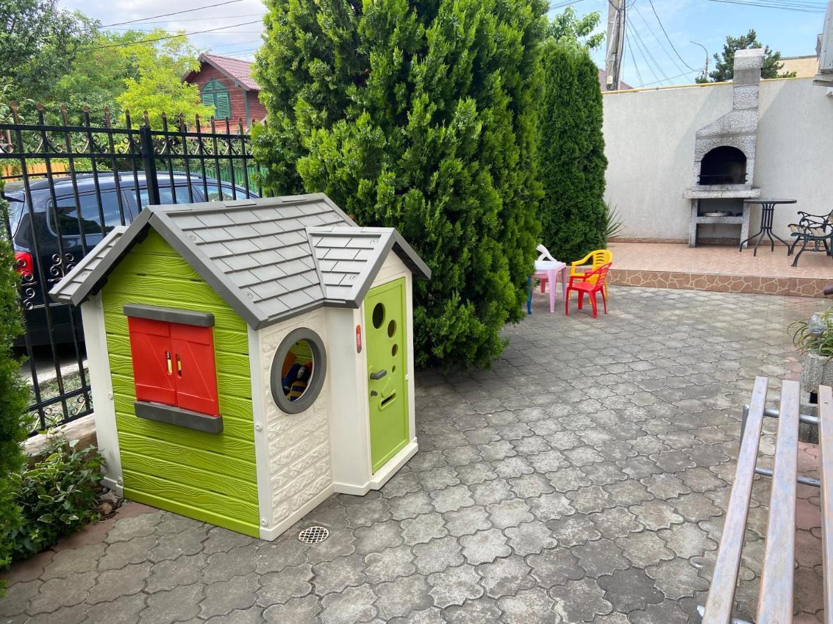 Vila Vacanta Corp A คอสติเนช ภายนอก รูปภาพ
