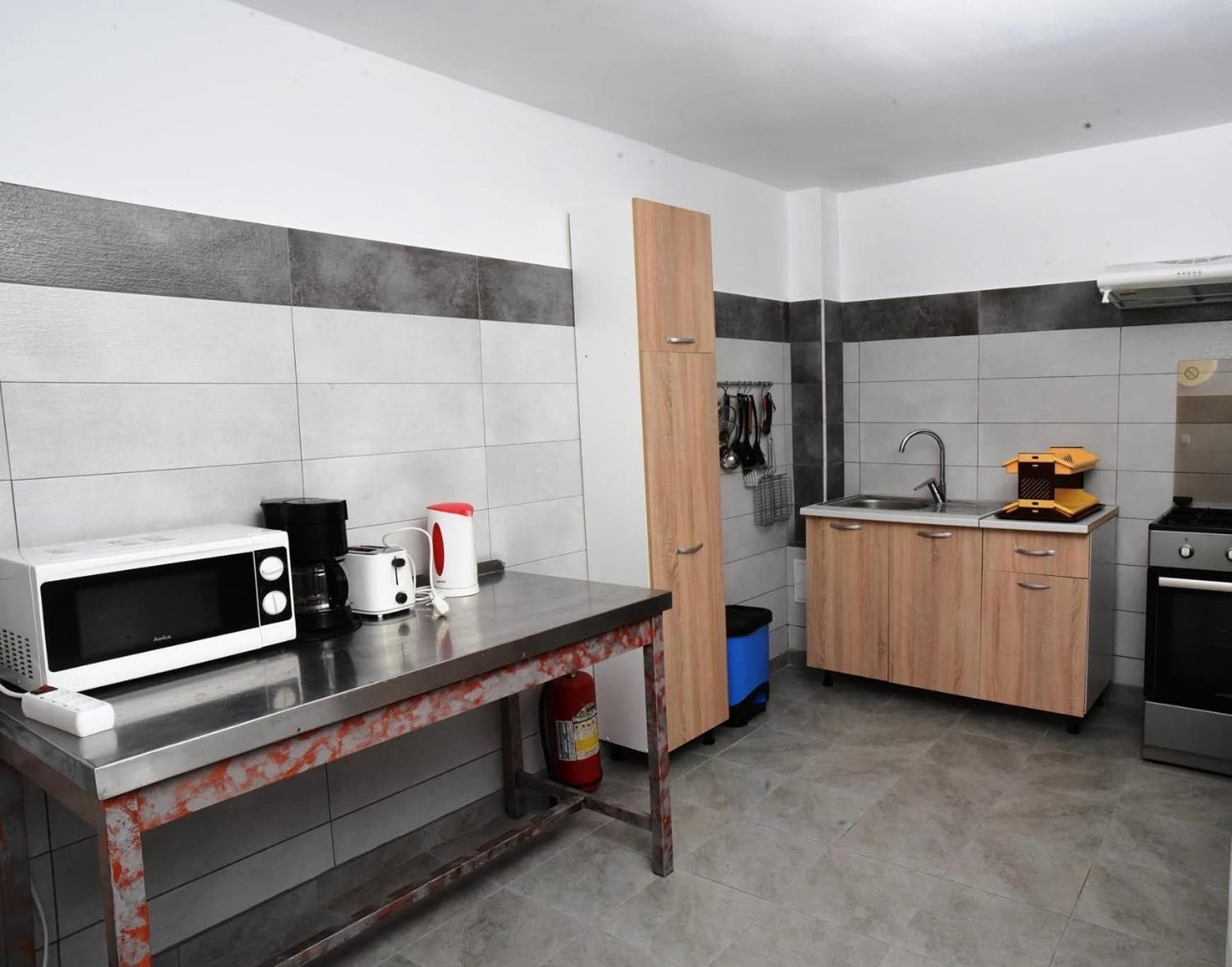 Vila Vacanta Corp A คอสติเนช ภายนอก รูปภาพ